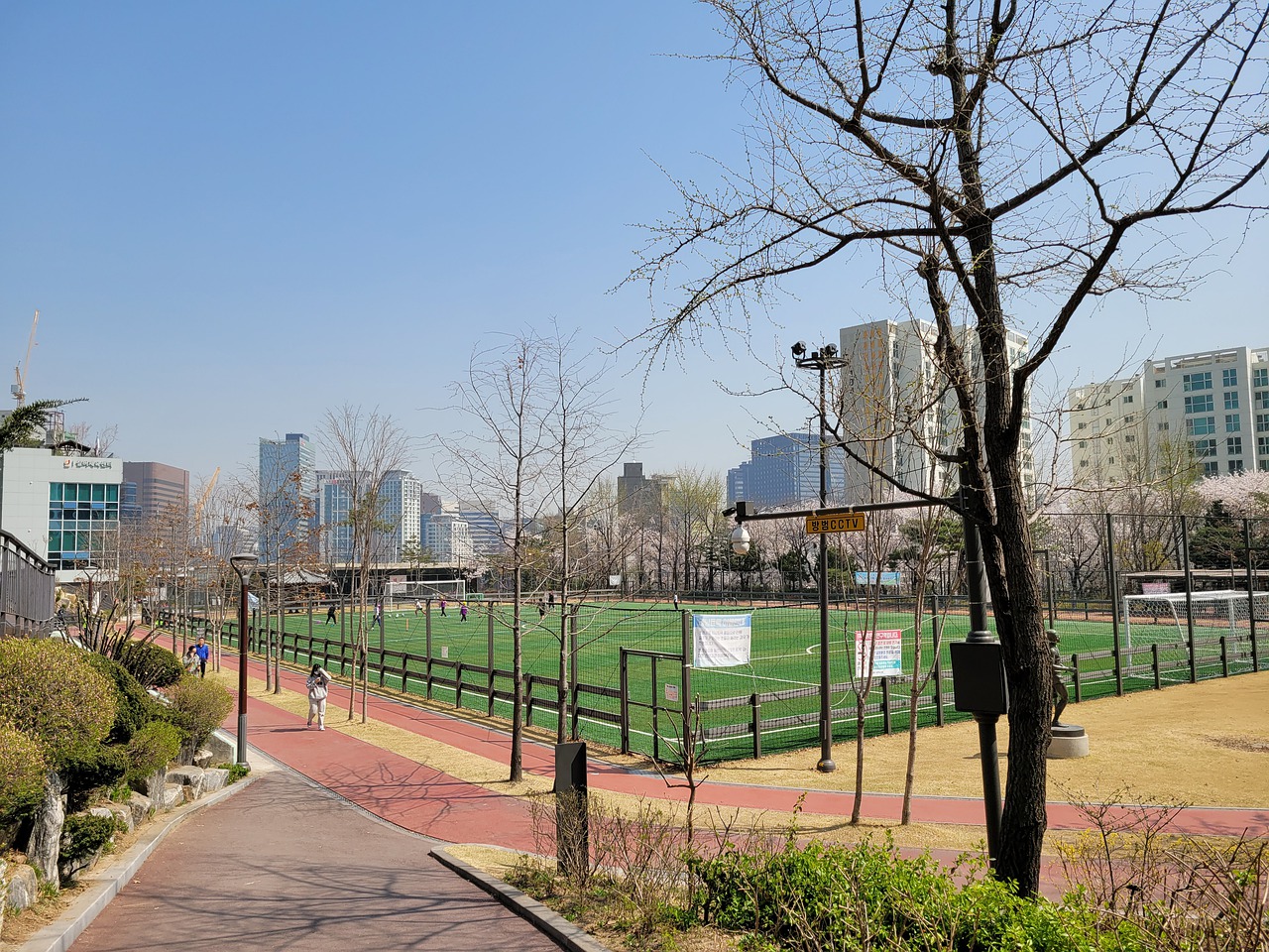 我国建成报